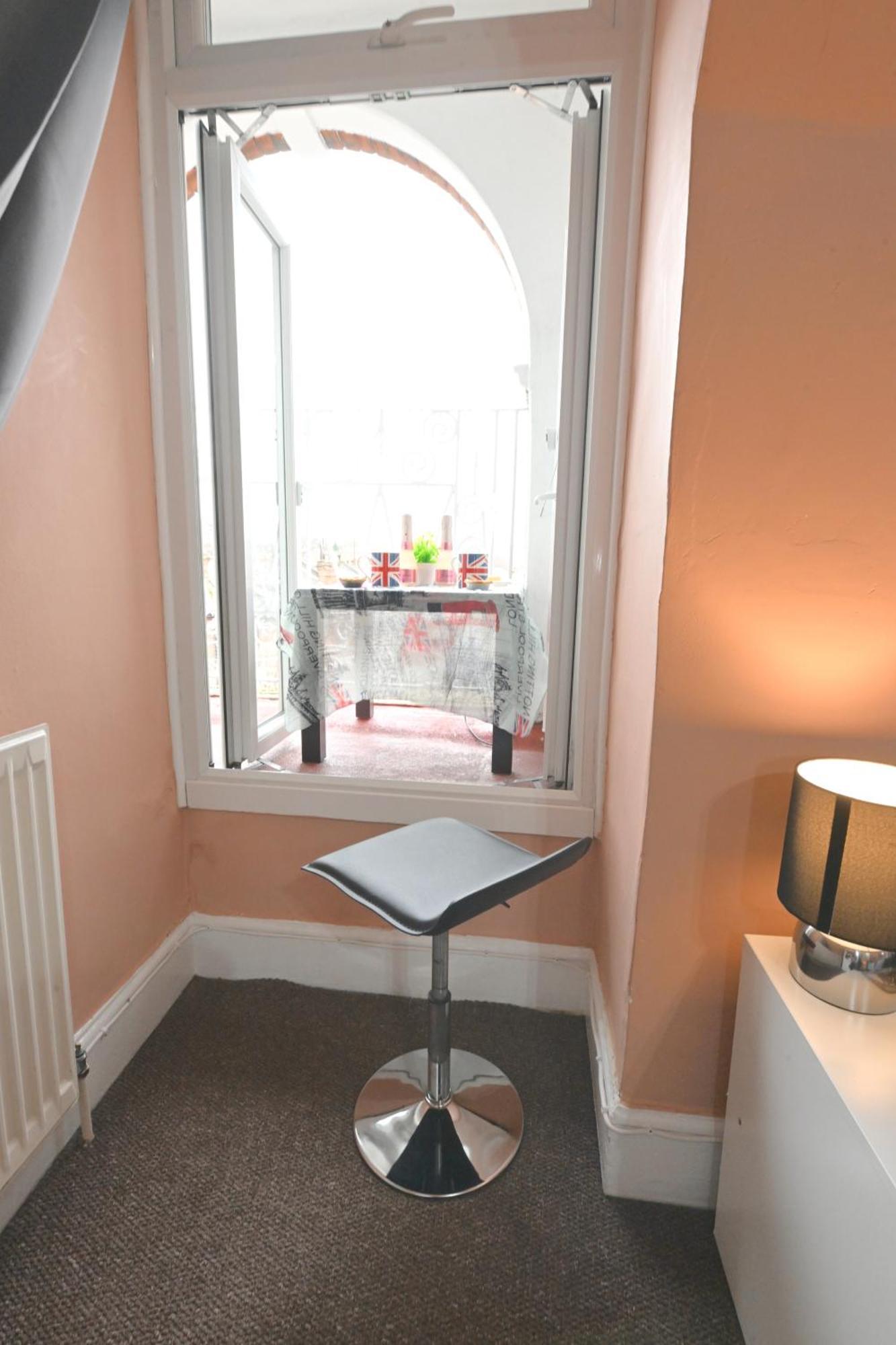 Stunning 3 Bedroom Serviced Flat In North London Londres Exterior foto